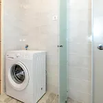 Three-bedroom In Rozovac * Lozovac