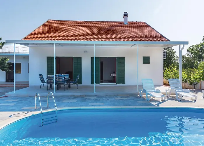 Three-bedroom In Rozovac Casa vacanze Lozovac